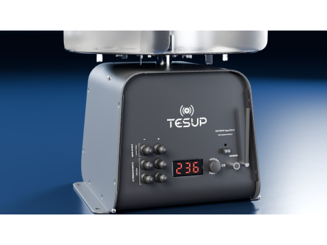 TESUP Atlas body front panel with MC4 connectors and a red voltage screen