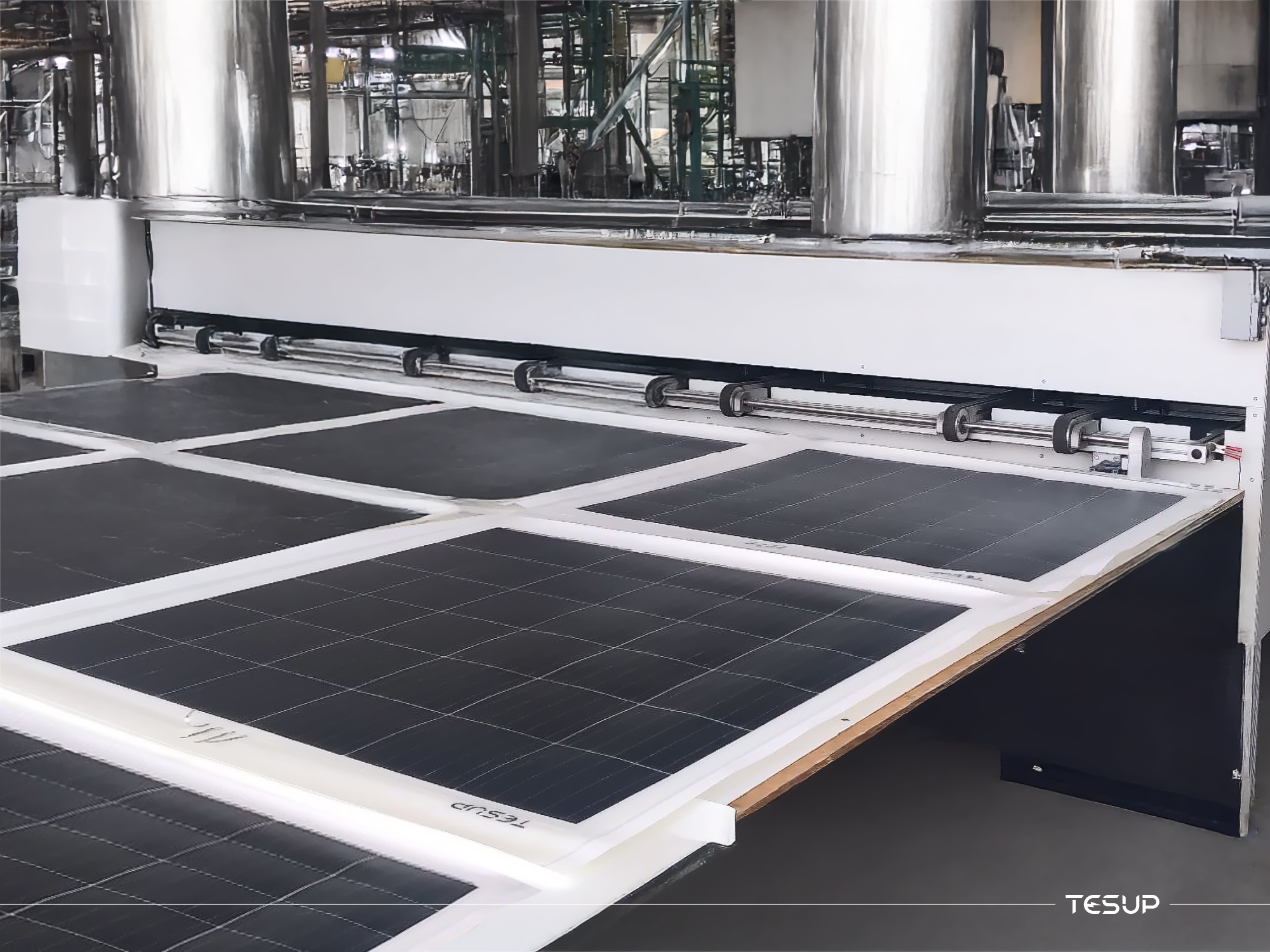 Instalação de painéis solares flexíveis TESUP