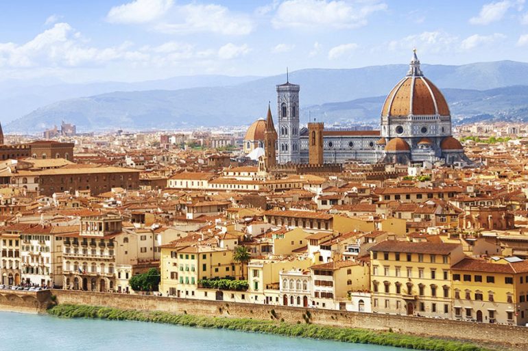 Florenz mit Atlas-Windturbine