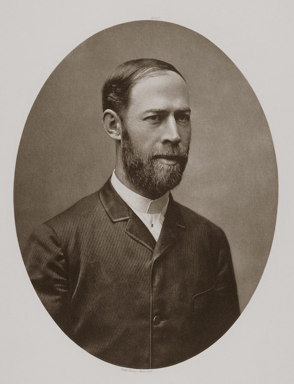 Portrait photograph of the physicist Heinrich Hertz, around 1890