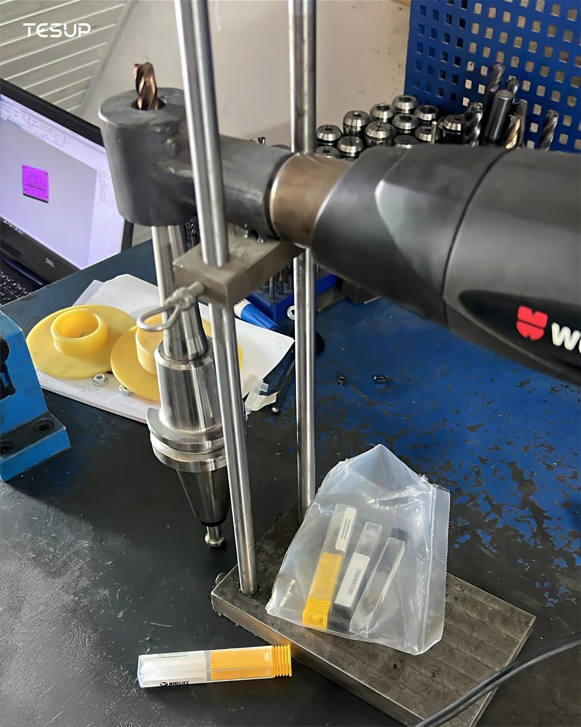 TESUP Magnum Aluminium Injection Process Close-up