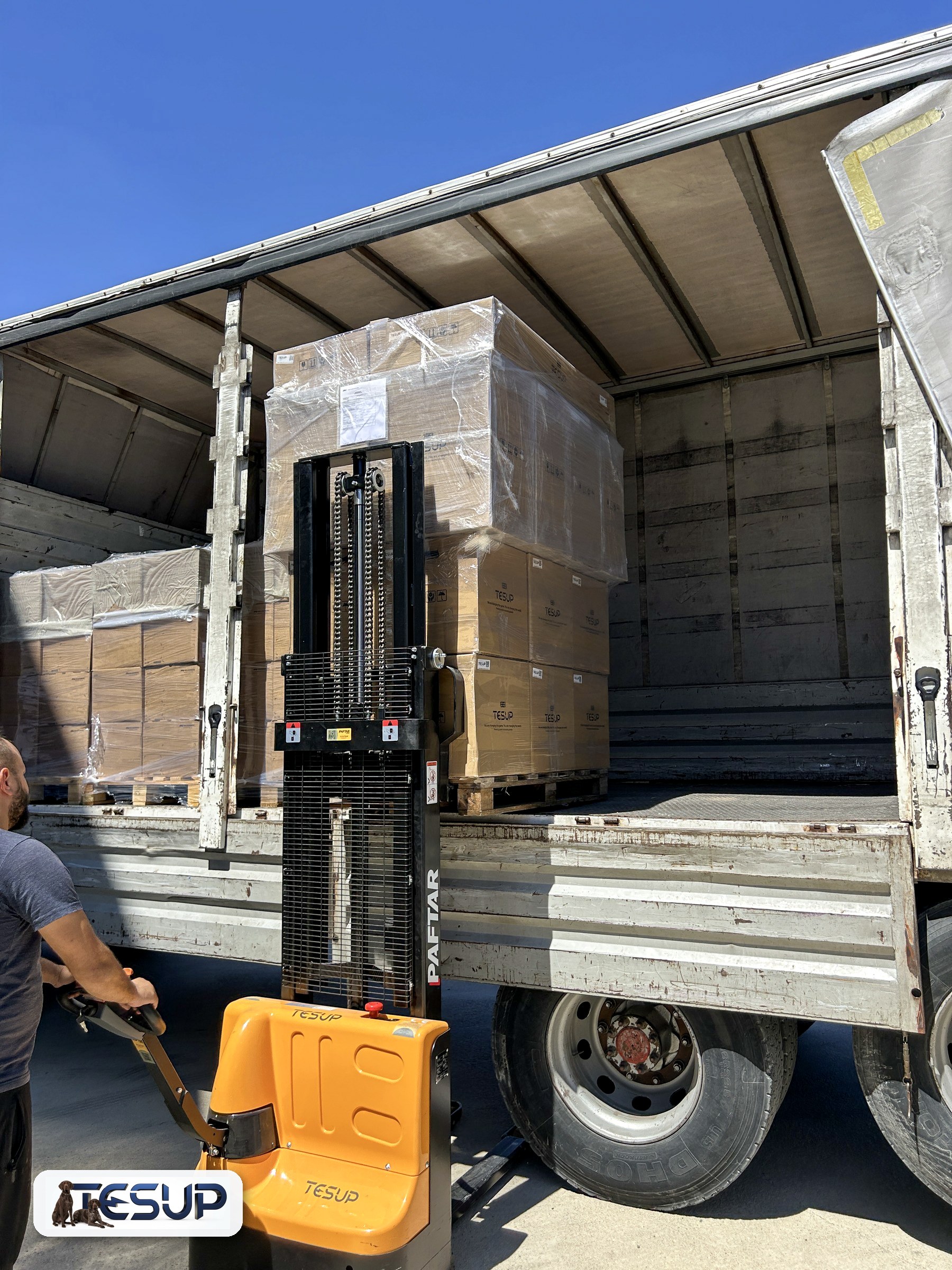 Chargé et en route : le prochain convoi TESUP part pour les Pays-Bas
